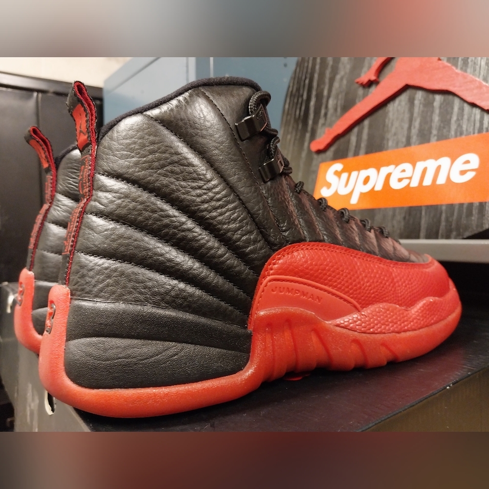 Retro Jordan 12 Bred Flu Game Gradschool Size 7